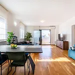 Eta Apartmán *